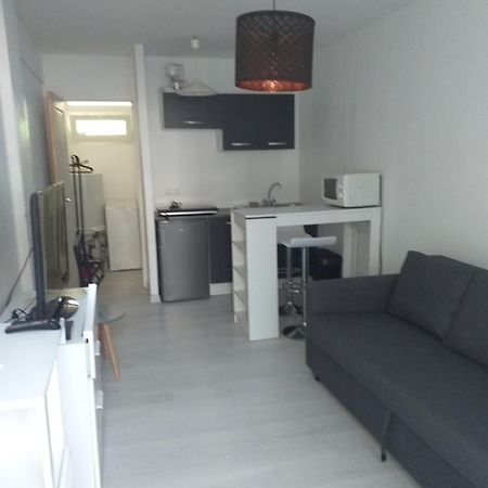 Studio Meuble Wifi A Proximite Du Tram Castelnau-le-Lez Exteriér fotografie